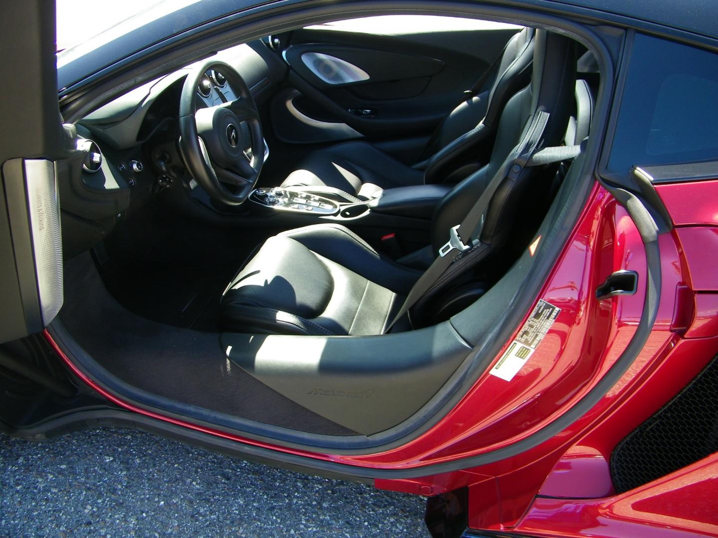 2020 Amaranth Red Metallic /Black McLaren GT (SBM22GCA7LW) with an 4.0L V8 engine, 7-Speed Automatic transmission, located at 4000 Bee Ridge Road, Sarasota, FL, 34233, (941) 926-0300, 27.298664, -82.489151 - Photo#16